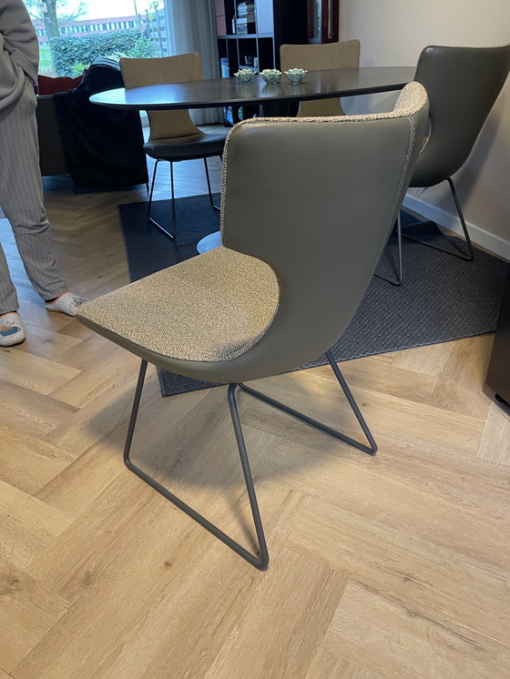 Image 1 of 4 Leolux Callas Eetkamerstoelen Leer / Stof,