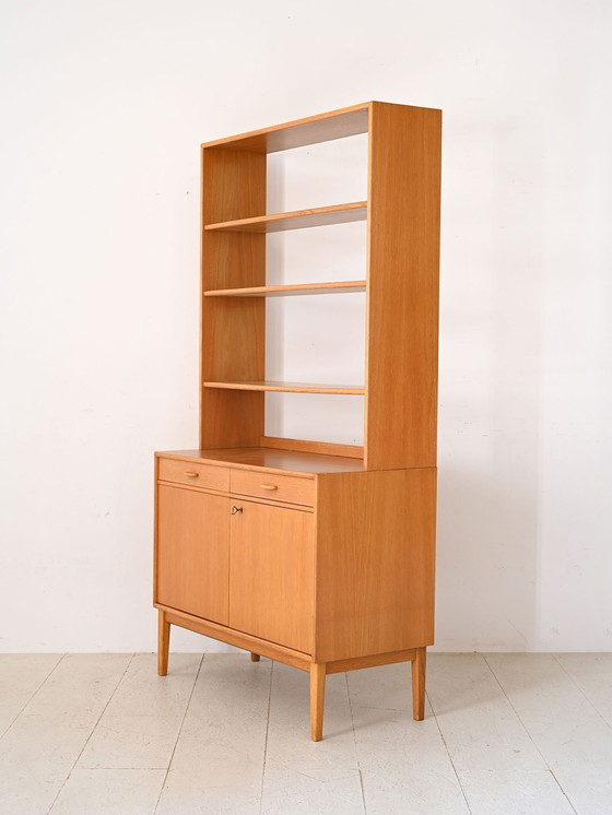 Image 1 of Vintage eiken boekenplank met verstelbare planken en gesloten kast