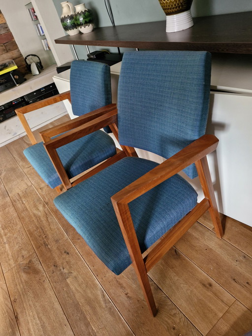 2x vintage Deense stoelen