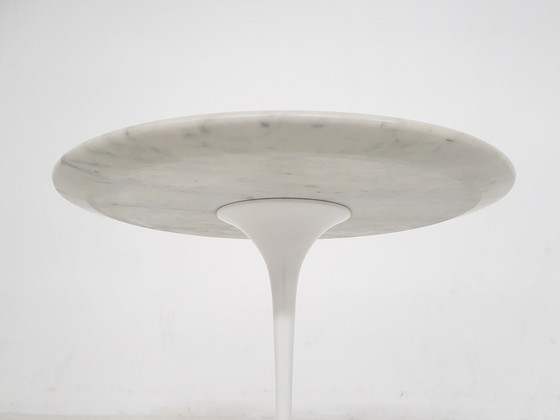 Image 1 of Marmeren ronde bijzettafel van Eero Saarinen voor Knoll International, V.S. 1950