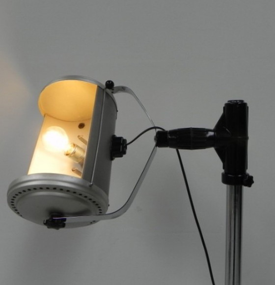 Image 1 of Russische industriële warmtelamp omgebouwd tot vloerlamp