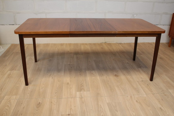 Image 1 of Vintage teakhouten tafel met verlengblad 1960 Zweden