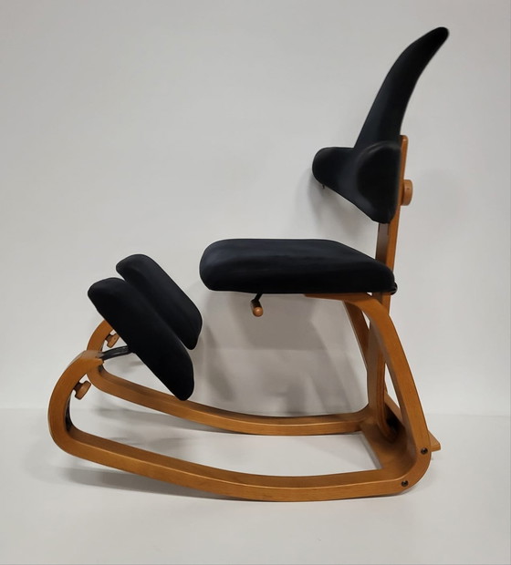 Image 1 of Stokke Varier Kniestoel