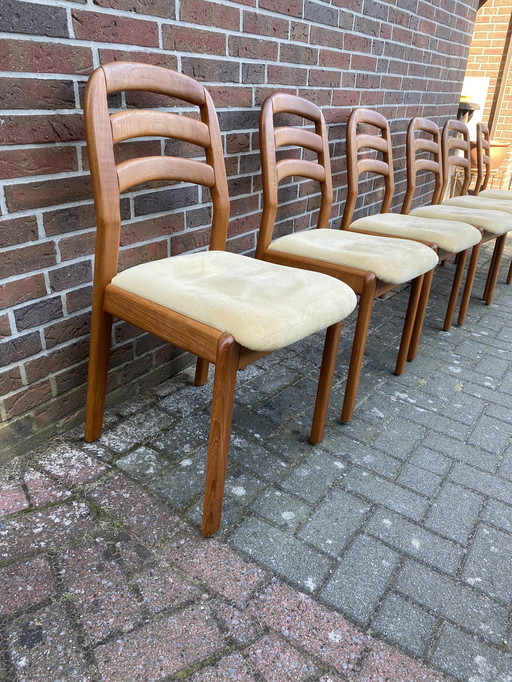 6x Dyrlund stoelen