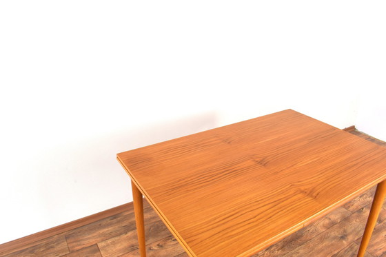 Image 1 of Mid Century Deense Teakhouten uitschuifbare eettafel, 1960S.