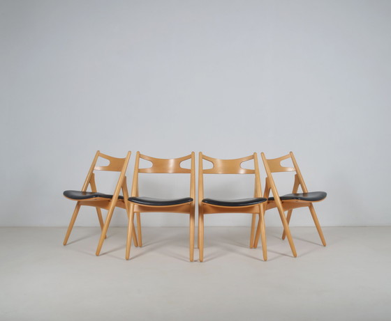 Image 1 of Set CH-29 Sawbuck stoelen ontworpen door Hans Wegner voor Carl Hansen & Son