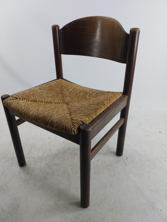 Image 1 of 6 X 1970'S Houten Eetkamerstoelen Met Biezen Zitting. 