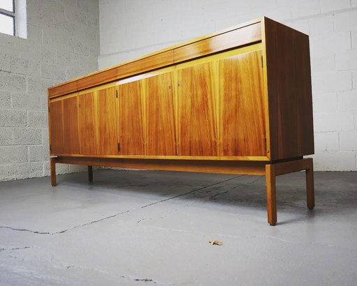 Van den Berghe-Pauvers dressoir