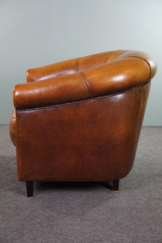 Image 1 of Schapenleren clubfauteuil met een vast zitkussen