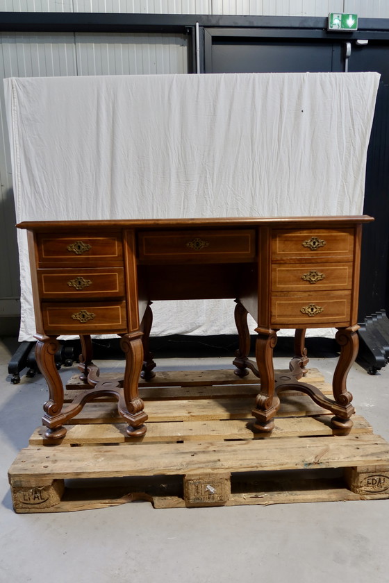 Image 1 of Antiek Mazarin bureau in hout