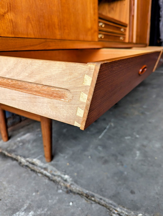 Image 1 of Midcentury teak dressoir met bar 1960s