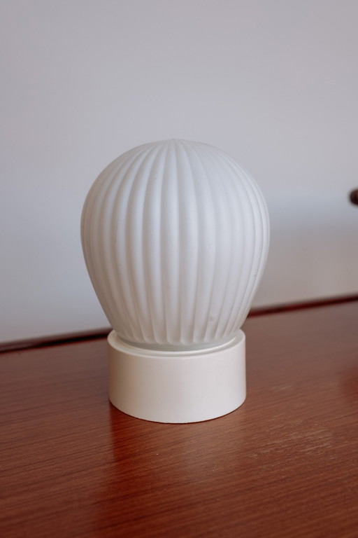 Vintage Plafondlamp Van Geribbeld Melkglas 