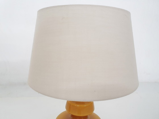 Image 1 of Set van twee Mid Century Gele Glazen Tafellampen, België 1960'S