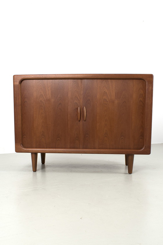 Image 1 of Vintage Dyrlund dressoir