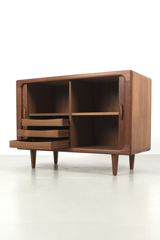 Image 1 of Vintage Dyrlund dressoir