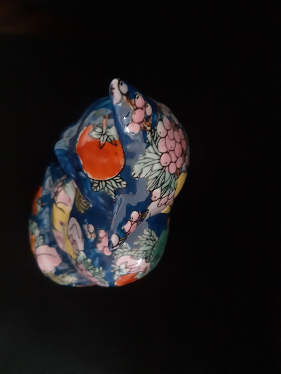 Image 1 of Uiterst Zeldzame Aziatische Keramische Kat, Blauw Met Fruitmotief, Hk 5 Dynasty, Grote Versie