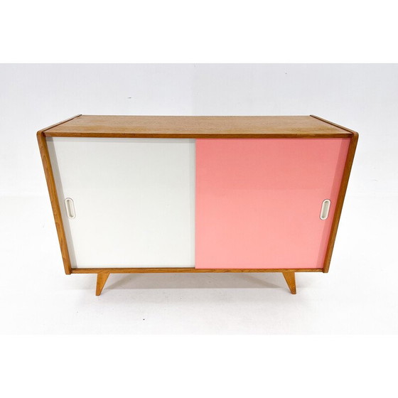 Image 1 of Mid-eeuws dressoir met schuifdeuren van Jindřich Jiroutek, 1960