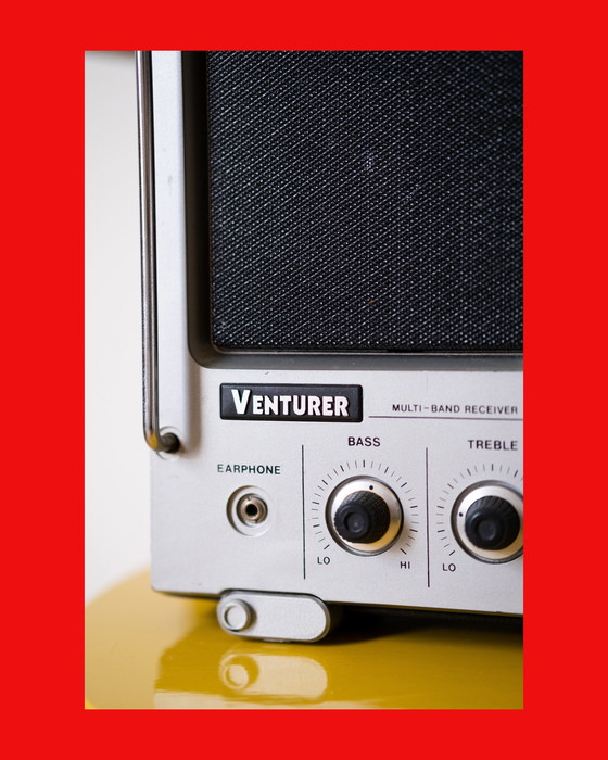 Image 1 of Venturer Multi-band receiver HA5700CB