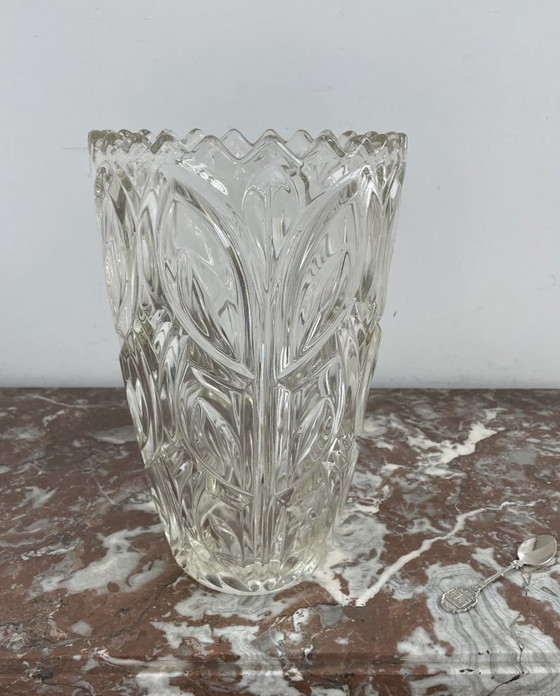 Image 1 of Grote en brede vaas, Vintage gegoten glas