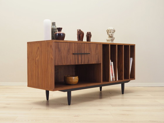 Image 1 of Walnotenhouten dressoir, Scandinavisch ontwerp