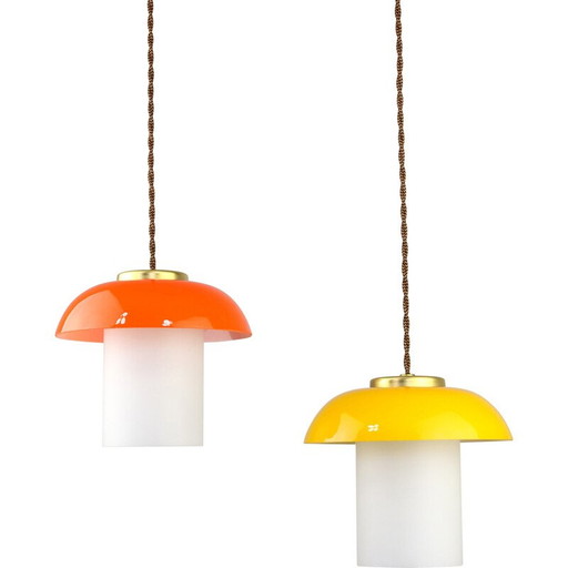 Paar glazen en koperen hanglampen uit de Mid Century