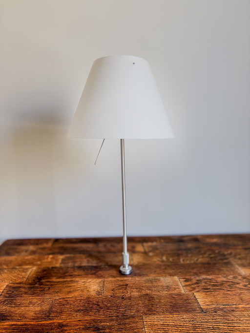 Massief Eiken Houten Bureau Met Geïntegreerde Designlamp