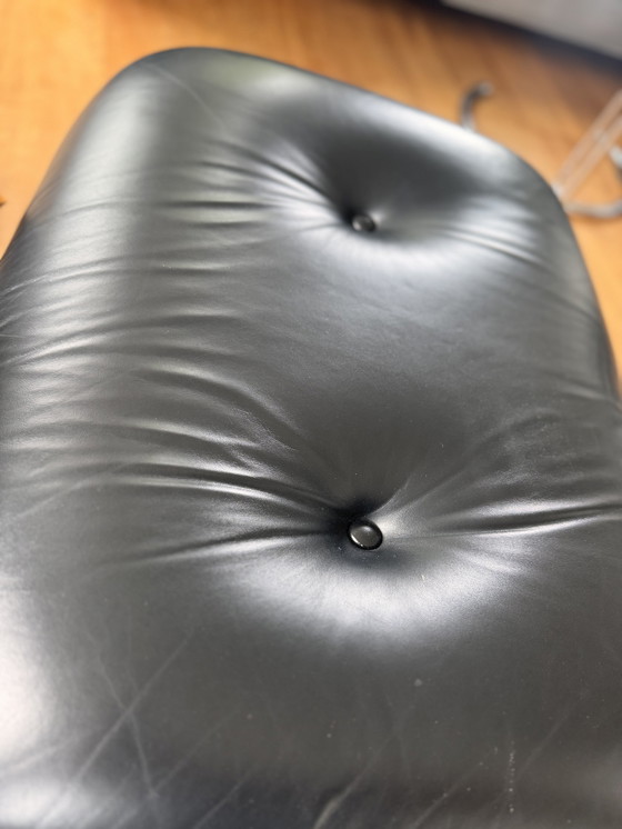 Image 1 of Charles Eames Miller lounge stoel met Ottoman 50 editie