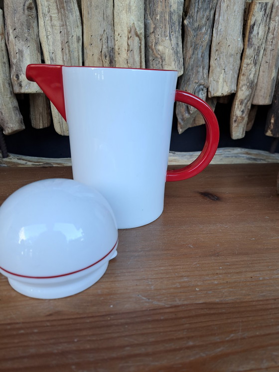 Image 1 of Vintage witte keramieken theepot met rode accenten