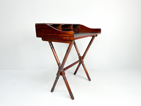 Image 1 of Vintage houten inklapbaar bureau met leren bovenkant