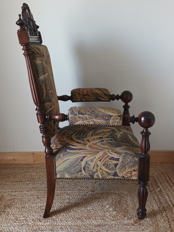 Image 1 of Notenhouten leunstoel neorenaissance stijl 20e eeuw