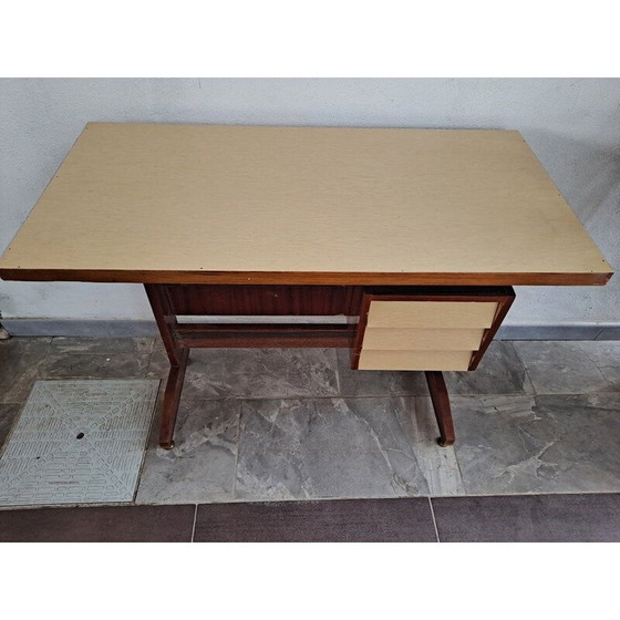 Image 1 of Italiaans bureau in formica uit Mid Century, jaren 1950