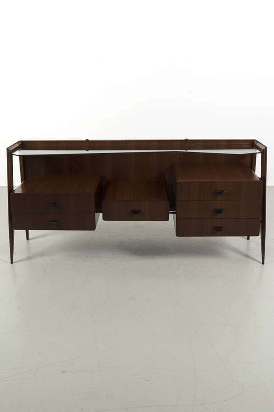 Image 1 of Italiaans vintage sideboard/kaptafel