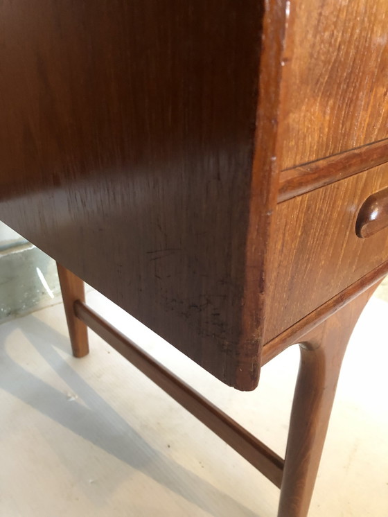 Image 1 of Deens teak bureau