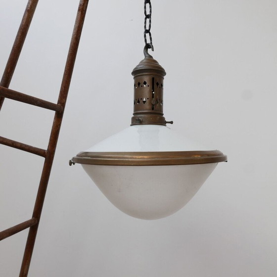 Image 1 of Vintage tweekleurige opaline hanglamp, Frankrijk 1930