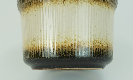 Image 1 of scheurich mid century PLANTER keramische bloempot reliëf modelnr. 809-18