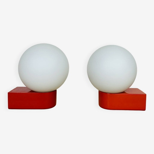 Paar Inda wandlampen rood, globe opaline, 1970