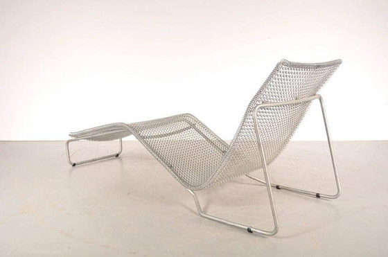 Image 1 of 1997s "Ruffian" Chaise Longue van Niall O'Flynn voor 't Spectrum, Nederland