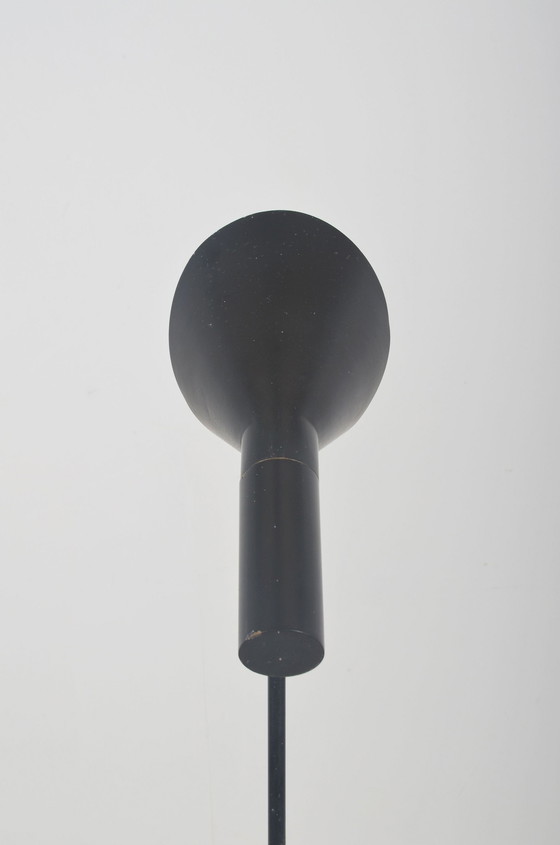 Image 1 of Deense Aj Vloerlamp ontworpen door Arne Jacobsen Voor Louis Poulsen