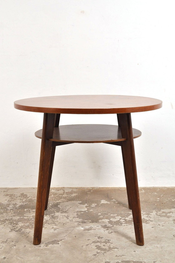 Image 1 of Vintage Sidetable In Walnotenhout En Lectuurplank