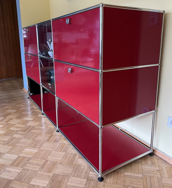 Image 1 of USM Haller dressoir in rood