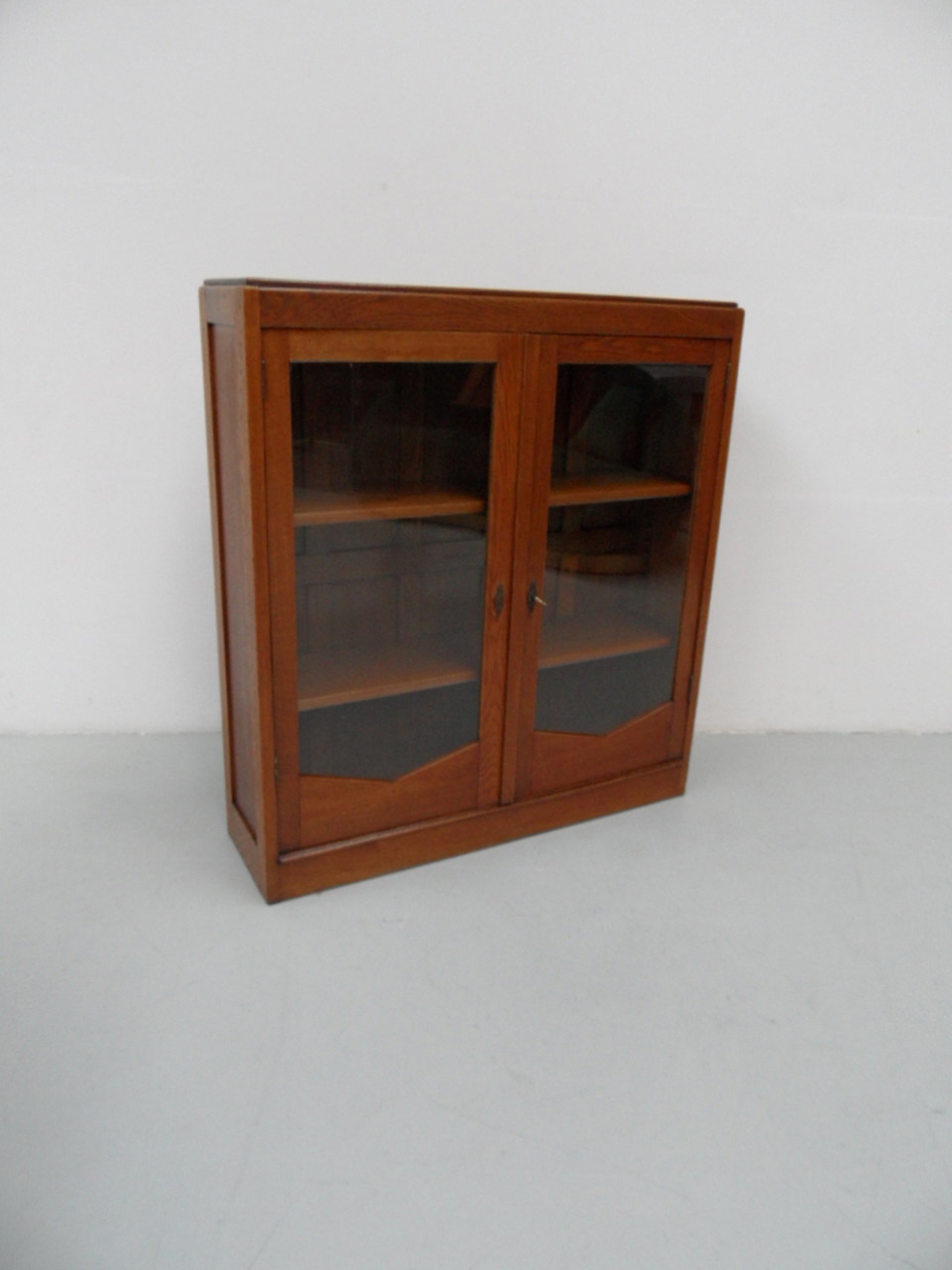 Vintage Art Deco boekenkast