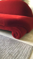 Design Donkerrode velours sofa