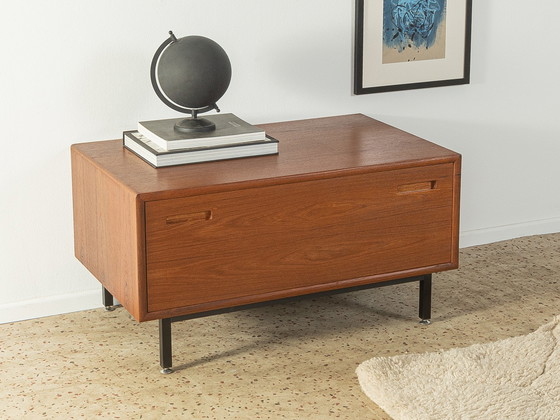 Image 1 of vintage dressoir