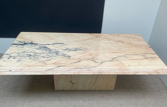 Image 1 of Vintage Italiaans roze marmer tafel