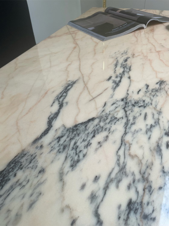 Image 1 of Vintage Italiaans roze marmer tafel