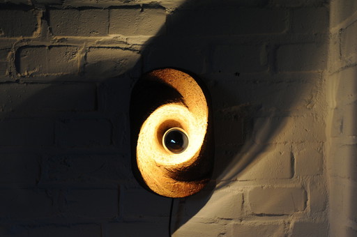 Keramieken brutalist wandlamp van chamotte klei