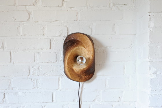 Image 1 of Keramieken brutalist wandlamp van chamotte klei