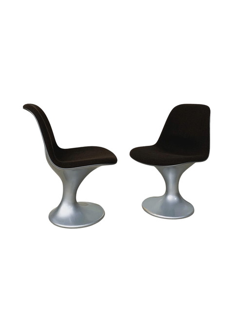 4 x Herman Miller Orbit stoelen