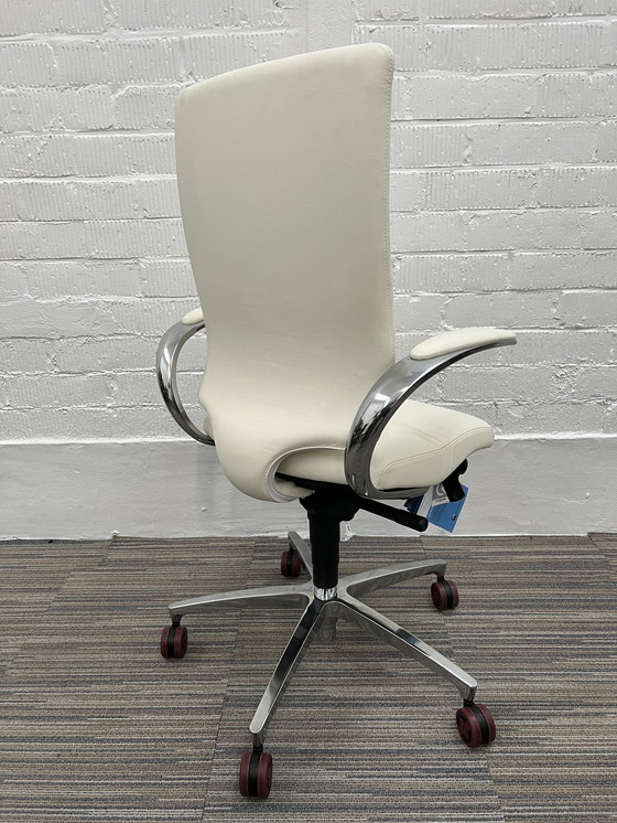 Image 1 of Dauphin In Touch 5440 Executive chair