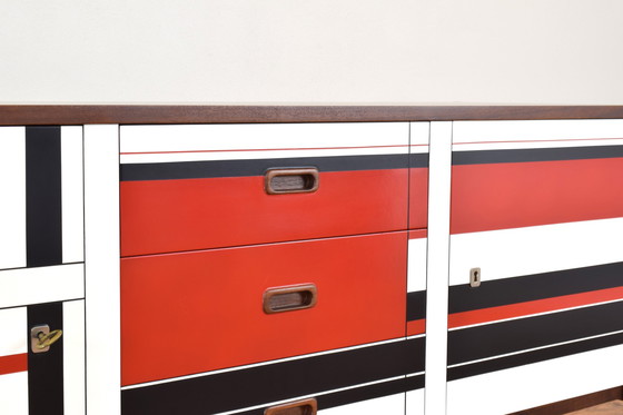 Image 1 of Mid Century Noten dressoir met handgeschilderd patroon, 1960S.